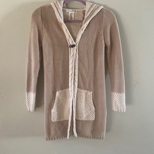 Girls Max Studio Sweater, Tan & Cream Size Girls LG/14